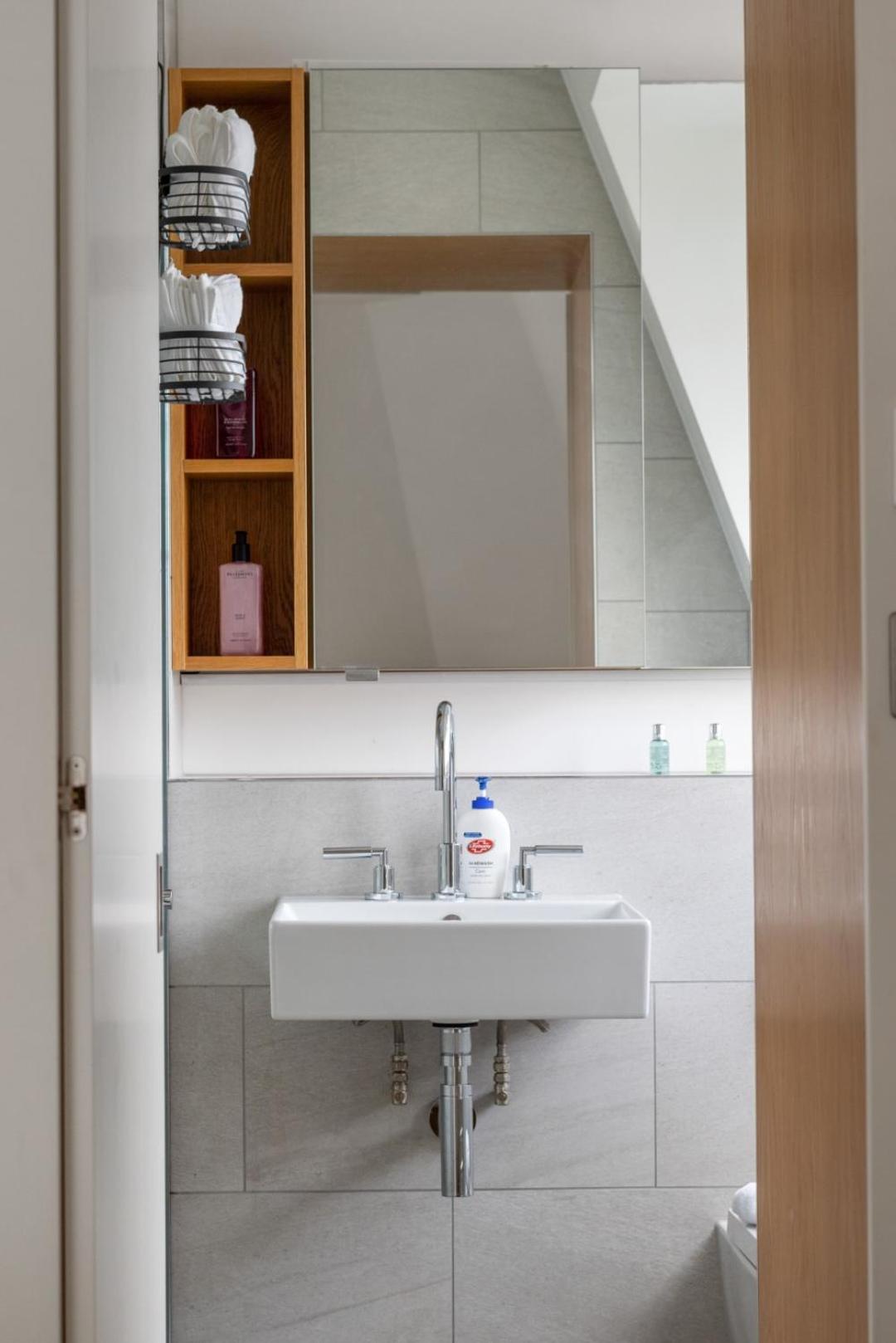Elegant 3-Bedroom Penthouse In Marble Arch 70 Londra Exterior foto