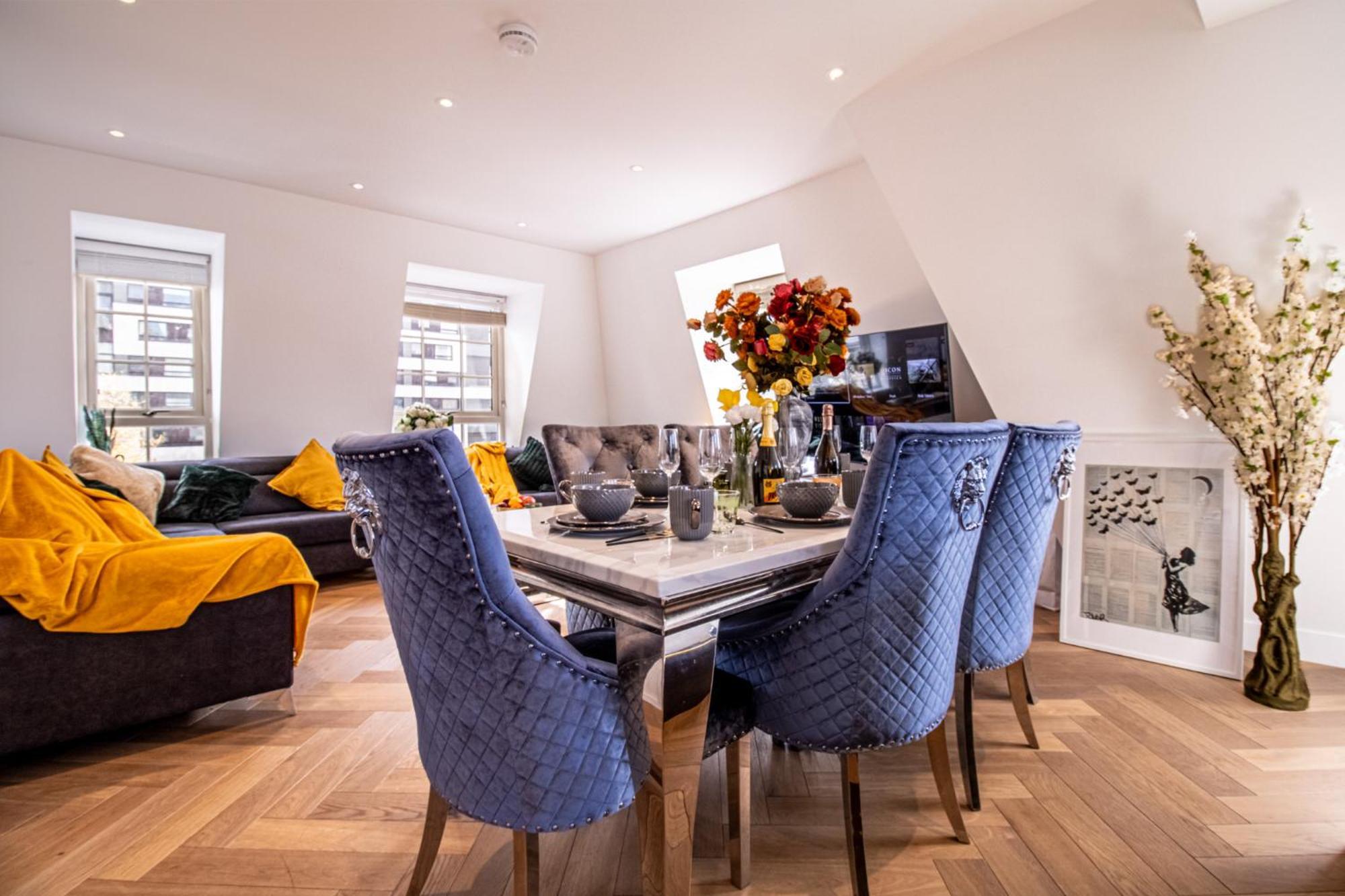 Elegant 3-Bedroom Penthouse In Marble Arch 70 Londra Exterior foto