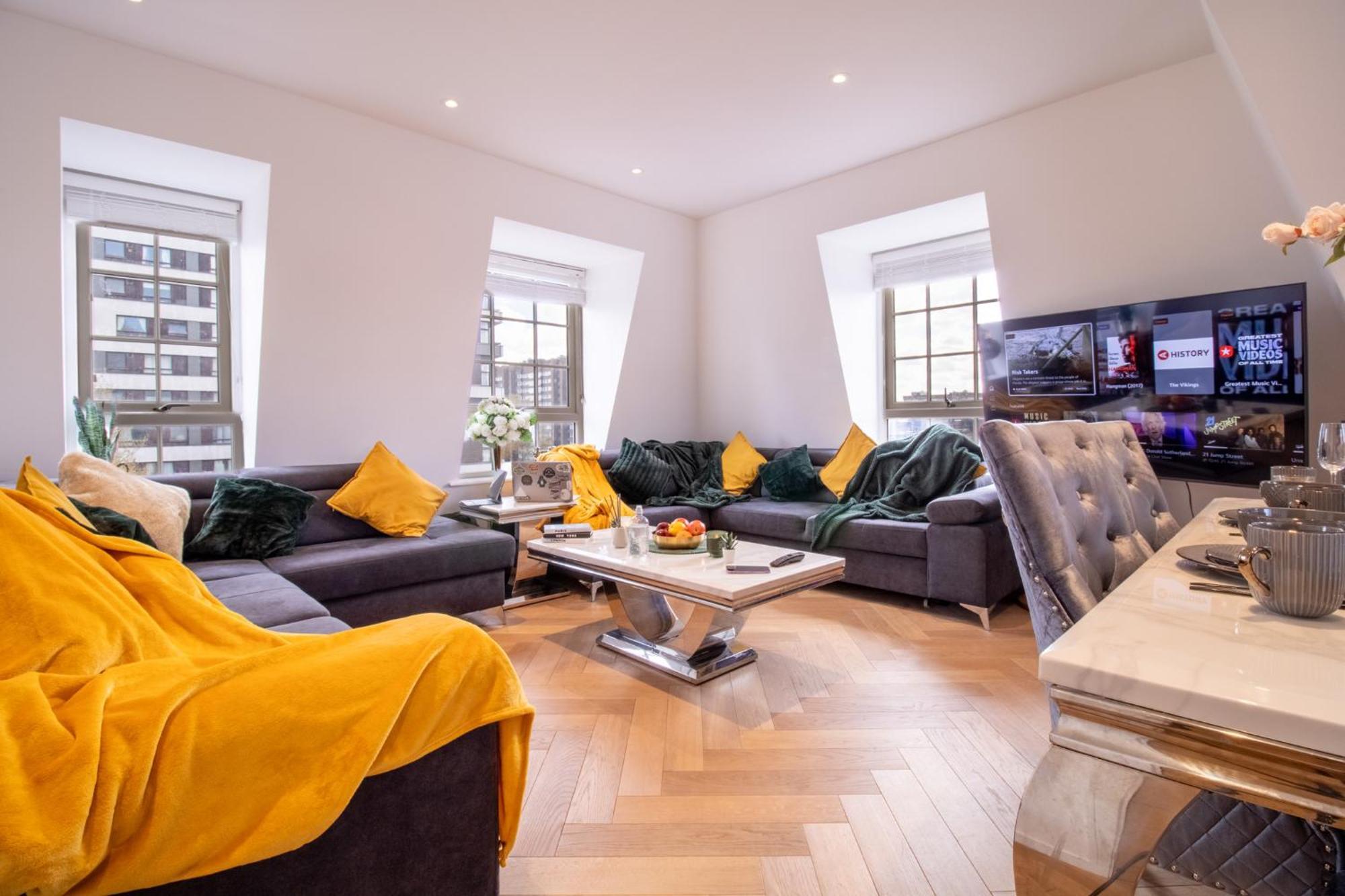 Elegant 3-Bedroom Penthouse In Marble Arch 70 Londra Exterior foto